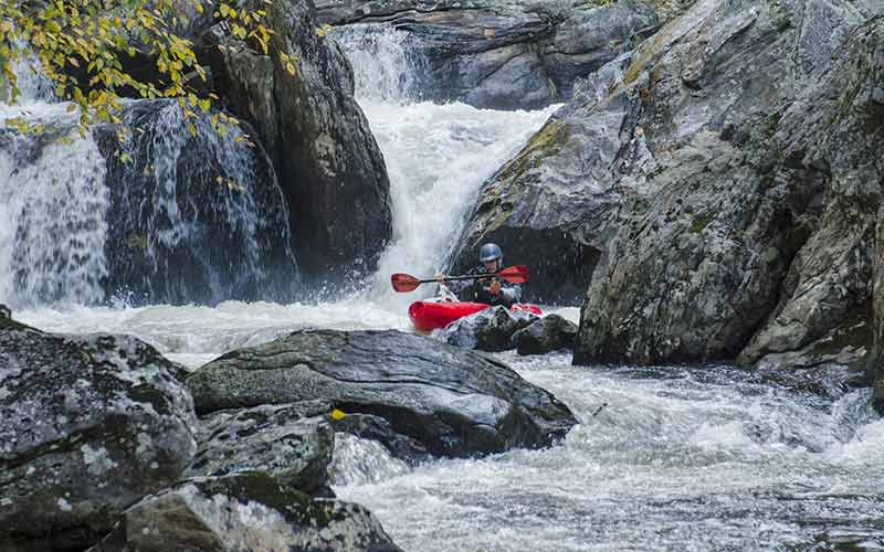 Whitewater Kayak Paddles (1)